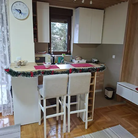 Zeleni Pogled - * زلاتيبور